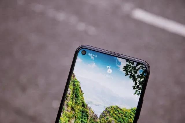 卖了iPhoneX换了台荣耀20,用了一个月:果粉吐槽扎心了