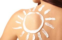 一年四季都要防晒！新研究揭示紫外线如何损伤皮肤