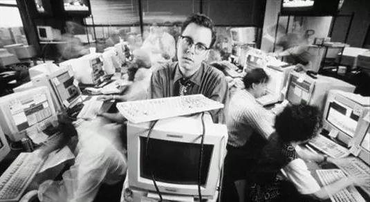 如何看待网上很火的「程序员成长历程的四个阶段」?