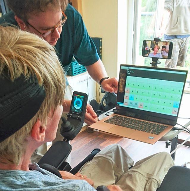 渐冻人只能等死？英国科学家逆天续命，把自己改造成了“黑武士”