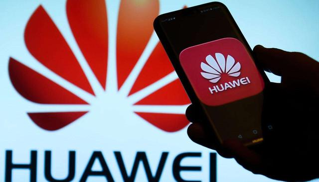 《我和我的祖国》：每一个故事都是一部国产手机的情怀