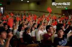 《我和我的祖国》：每一个故事都是一部国产手机的情怀