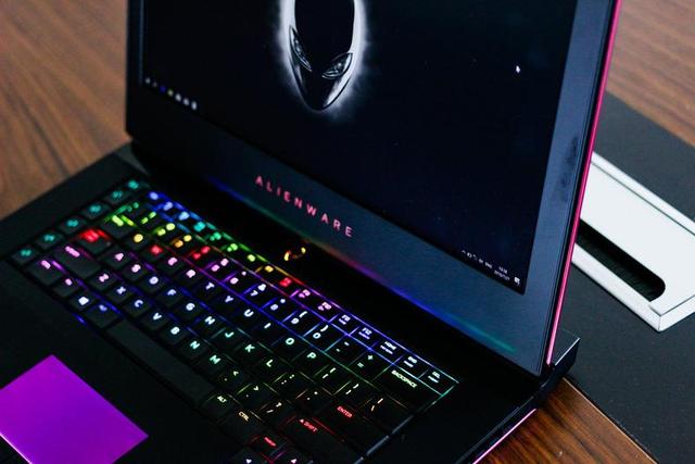 什么叫机皇？这就叫机皇--AW17R5