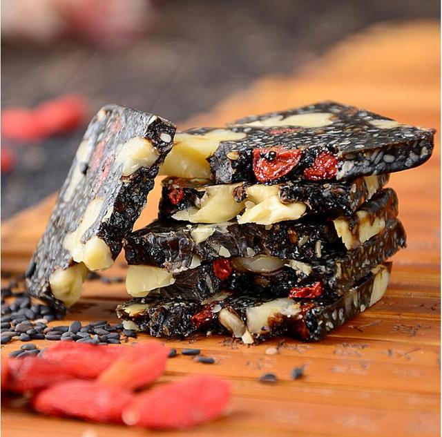 神话破灭,东阿阿胶20年任性涨价60倍,公司业绩惨烈崩盘