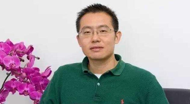 26岁成华为副总裁，后执意与其为敌终锒铛入狱。今他的公司上市了