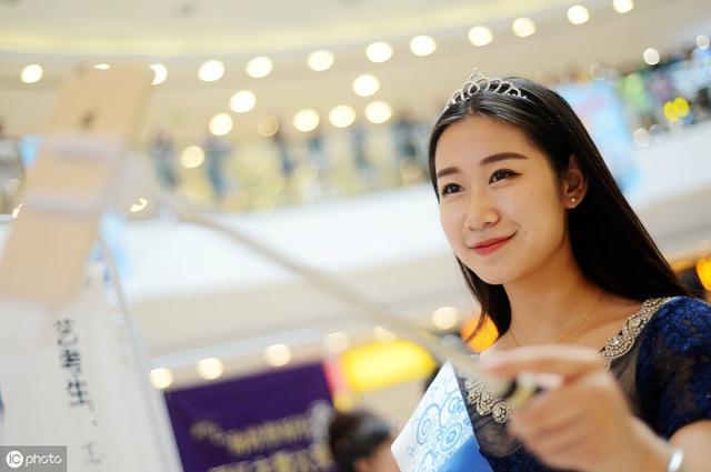 短视频直播带货从传统电商的人、货、场到人场合一带货？