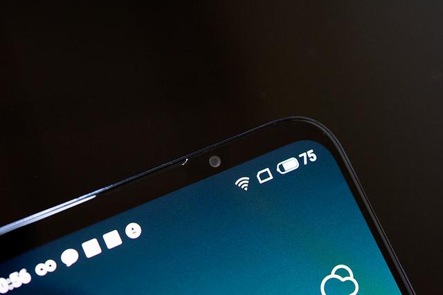 魅族 16T图赏：6.5英寸大屏幕