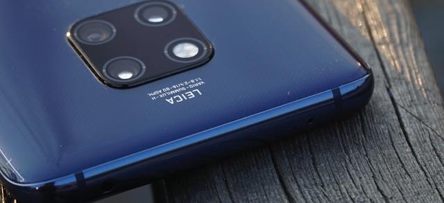 被牺牲掉的华为手机，首款麒麟980降至2000元机，依然不想放手