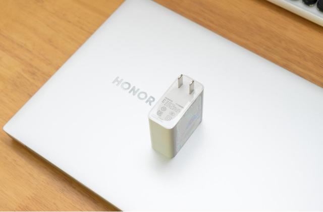 Linux改Win教程，荣耀MagicBook Pro 科技尝鲜版真香，不接受反驳