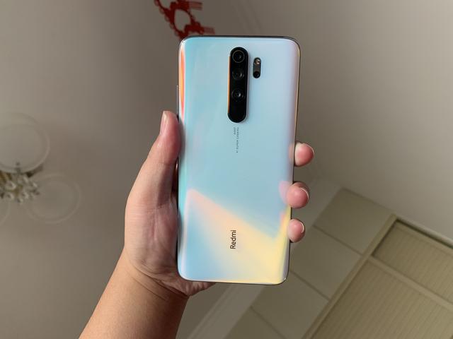 拿出去很有面子的四款手机，最便宜的一款只要999