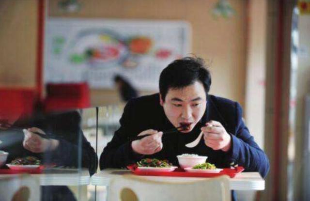 从中心化到去中心化，本地生活市场的拐点在哪里？