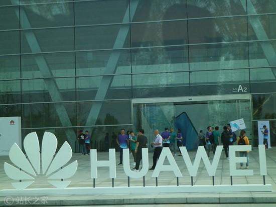 华为鸿蒙系统有没有可能超过苹果的iOS系统？听听任正非怎么说