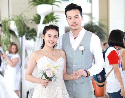 夫妻淘宝上开店铺,靠自己的努力过上了幸福生活