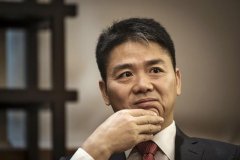 刘强东“得意”，尴尬了李彦宏