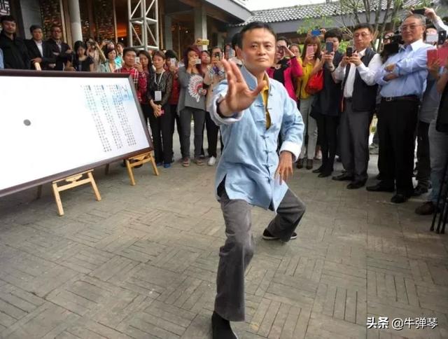 这个春天很不寻常，马云又做了几件大事