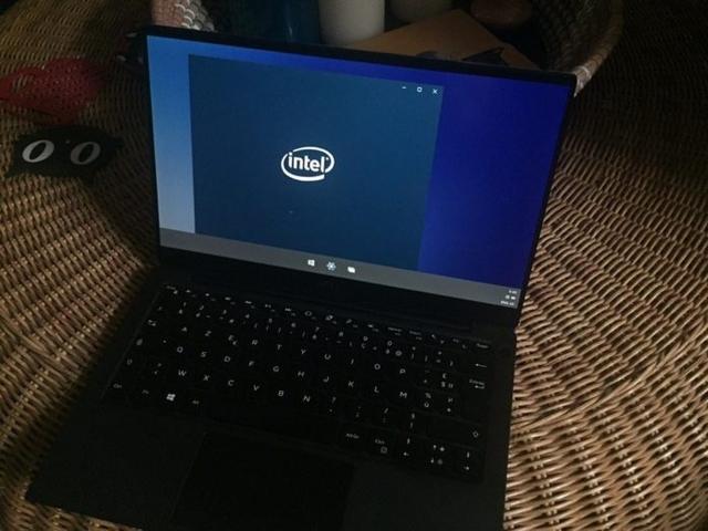 网友分享在更多笔记本电脑上运行Windows 10X的体验
