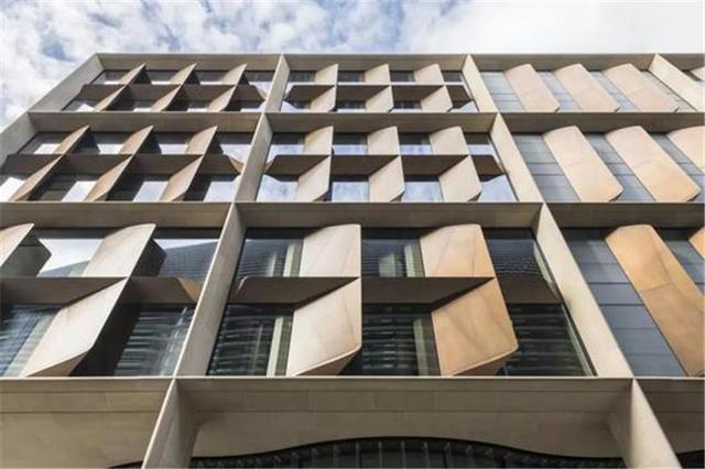 这个建筑师都85岁了，灵感用不完么？阿里巴巴的火柴盒总部太赞了