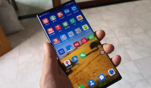 2020换手机别乱选，这3款华为机型不建议入手，高价低配