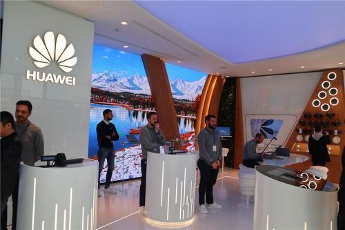 华为在国外又斩获一大奖项！为什么华为在国外越来越受欢迎？