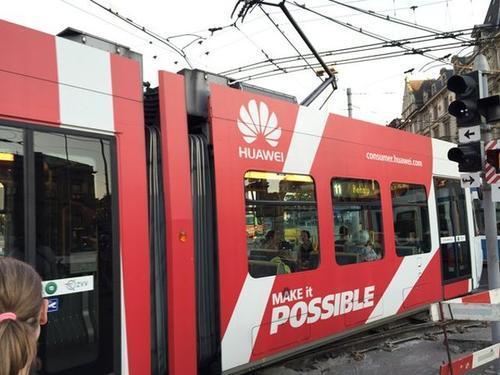 华为在国外又斩获一大奖项！为什么华为在国外越来越受欢迎？