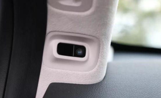 比特斯拉还高一级，买不到、用不上的长安L3级自动驾驶靠谱吗？