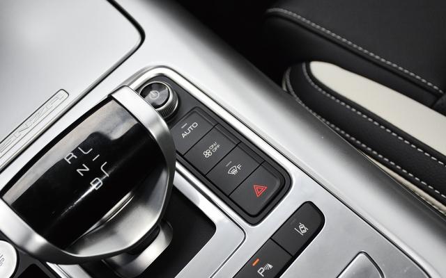 号称插混版“奔驰GLC”，起步586马力，七座布局，最低卖28.98万