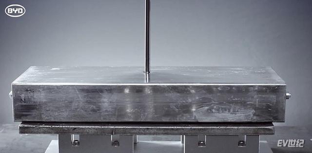动力电池安全与“长寿”如何兼得？比亚迪磷酸铁锂了解一下