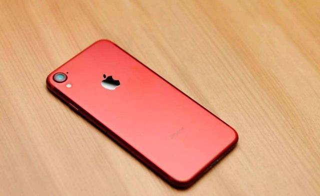 海报曝光iPhone9是长这样？发布后，来一部