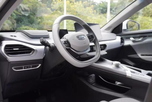 新能源 | 一直被低估——吉利几何A 2019款高续航幂方版