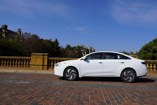 新能源 | 一直被低估——吉利几何A 2019款高续航幂方版