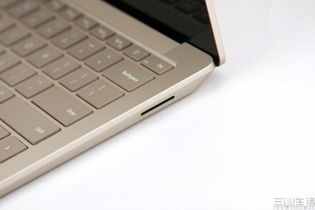 这台轻薄本它性能不缩水！微软Surface Laptop 3评测