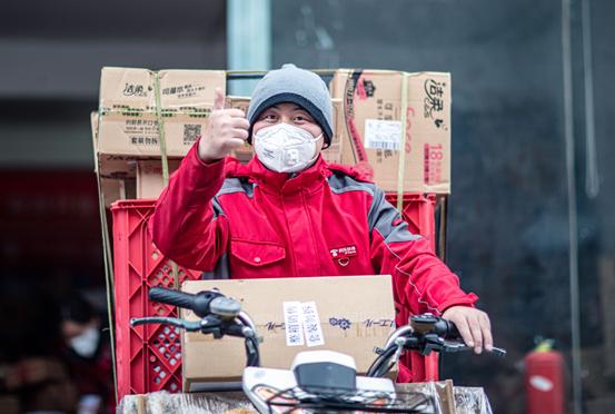 给力！京东物流超700个仓库储备近8亿件商品助力全国抗疫