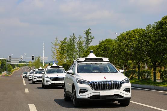 百度Apollo中标中国首个大型5G车路协同示范线