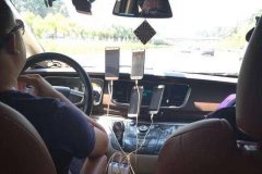 不公平！无证司机一天能拉400块，双证网约车司机10小时只拉了100