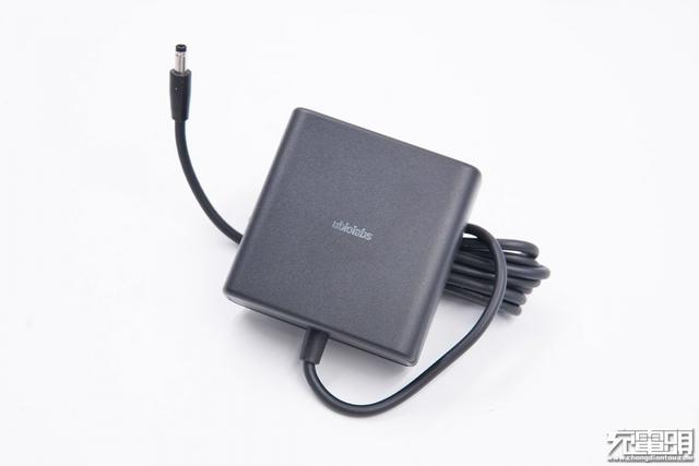 美国Costco爆款无线充：ubiolabs无线充电器开箱拆解