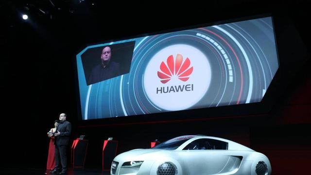 鸿蒙“上车”在即,华为曲线“造”车之路还要走多远?