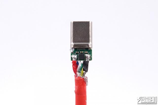 我们拆了红魔100W USB-C快充数据线：这做工，小米都汗颜