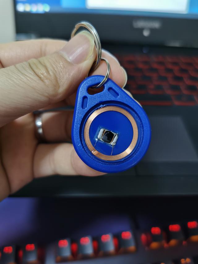 手机NFC公交和模拟门禁卡，用了就真回不去了