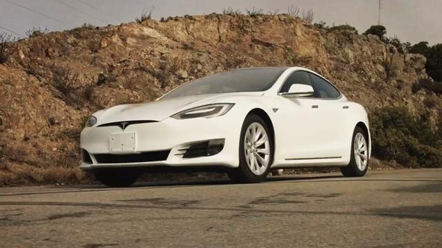 花80万买的特斯拉，4年过去，现在续航能有多少？听车主怎么说