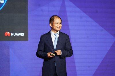 界读|又搞小动作？华为芯片供应链受挫 网友：搬起石头砸自己的脚