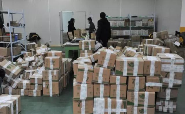 淘宝卖家：过年期间卖了1000单，一单利润100多，高价发顺丰也不怕