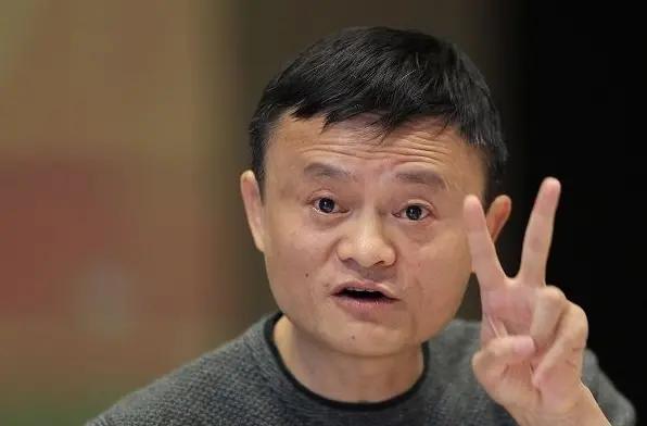 黑客节目现场“入侵”支付宝，差一步转账成功屏幕却弹出28个字。