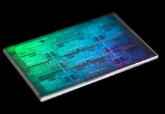 Intel 10nm全新处理器官宣！7nm明年首发