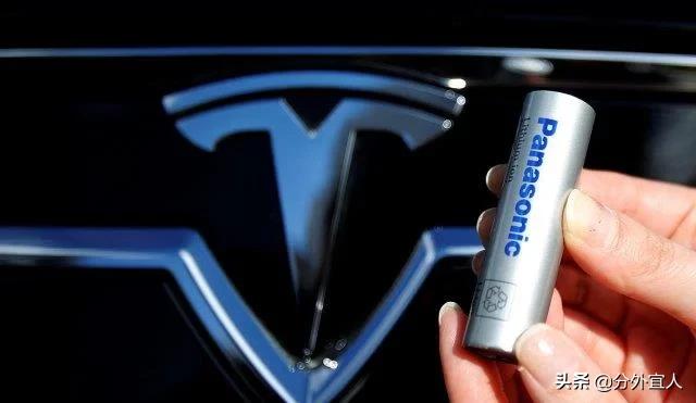 被大众捧红的“神车”特斯拉很快跌下神坛，升的越快跌的越疼！