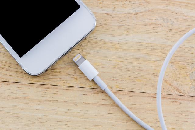 iPhone用了三年真的不卡，但这些问题也让人难受！