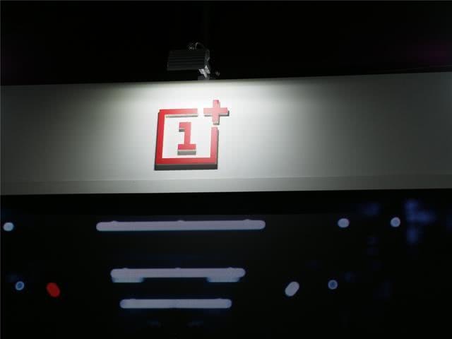 一加8全系涨价？骁龙865+2K屏，官方亲自确认：4月15日见！