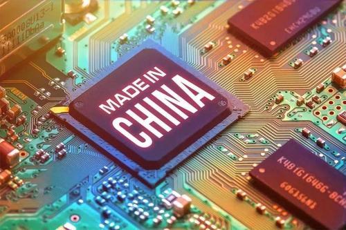 中国芯片行业巨变！国外科技界慌了：天价罚款谁能承受？