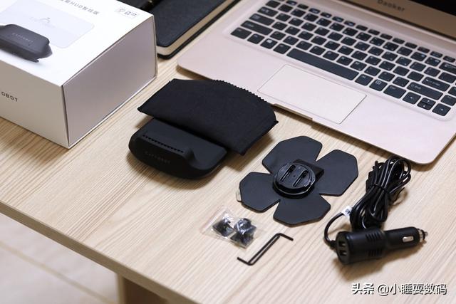 小米众筹车载HUD，开车就像开飞机般酸爽，499元的价格值得买吗？