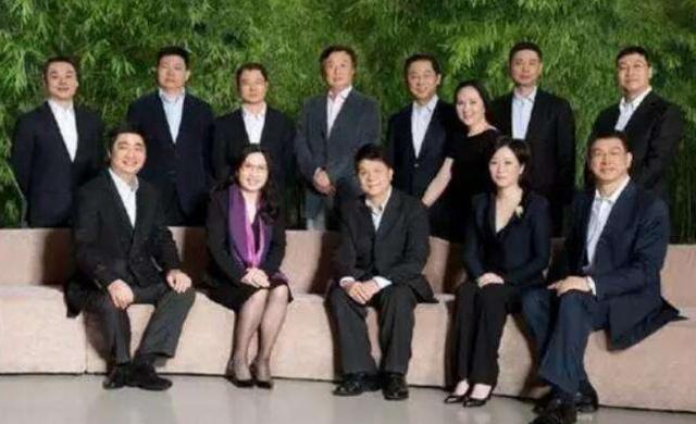 任正非拍着桌子怒吼：华为坚决不做手机，谁在提做手机，立马走人