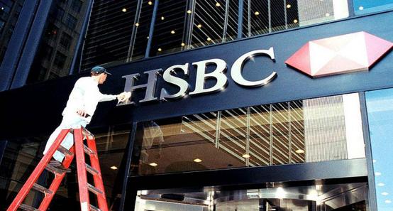 出卖华为，讨好特朗普，现在他过的比谁都惨